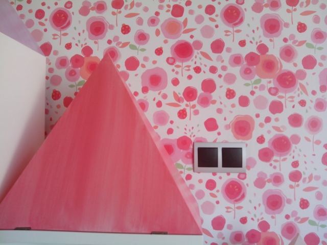 Pose de papier peint chambre enfant